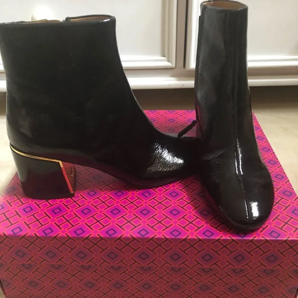 NIB Tory Burch Juliana Bootie Black Patent 8.5